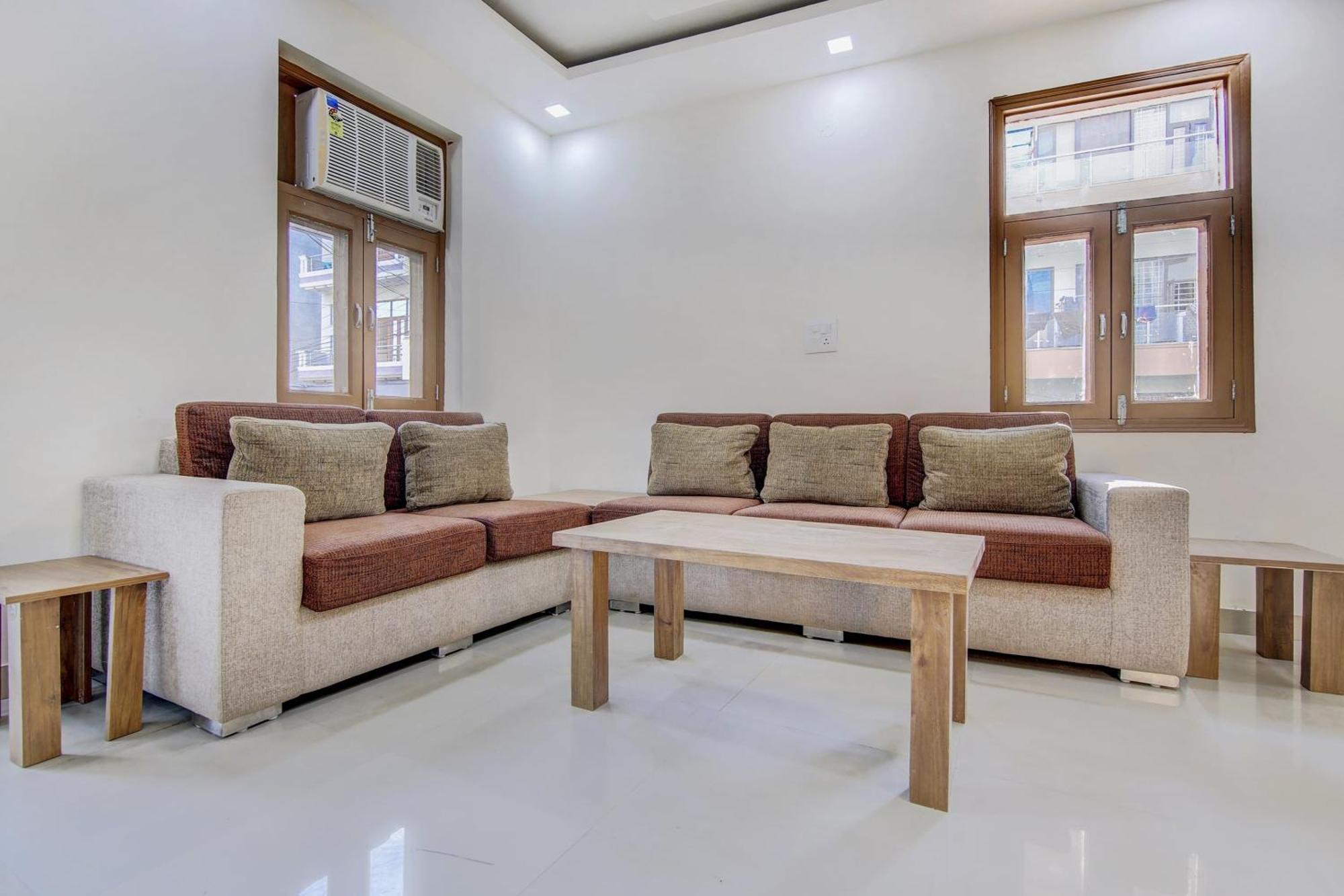 Hotel Collection O 77421 Near Medanta hospital Gurgaon Exterior foto