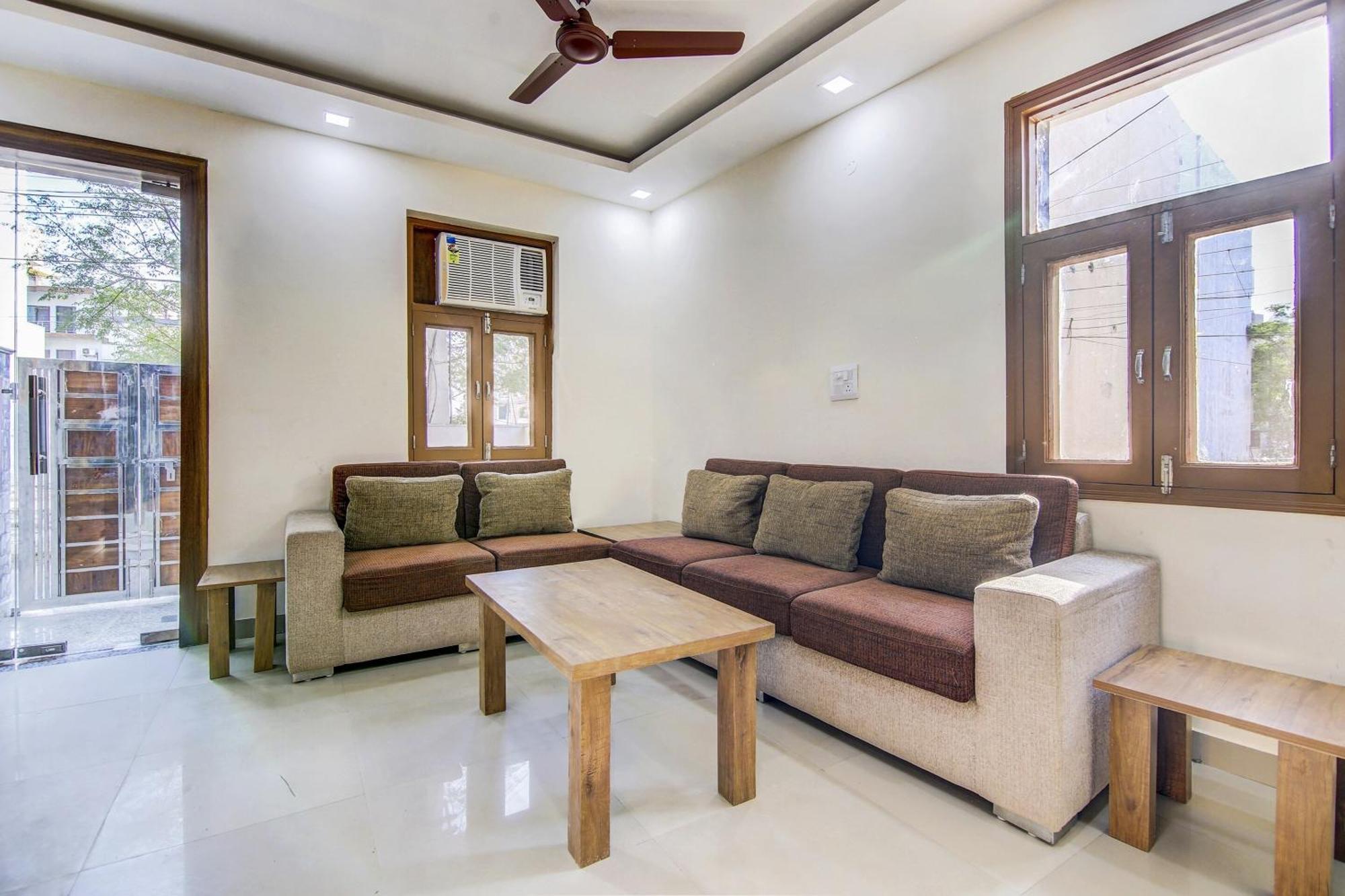 Hotel Collection O 77421 Near Medanta hospital Gurgaon Exterior foto